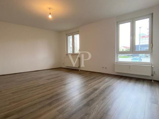 Ihr neues Zuhause, zwei Zimmer mit Küche!
