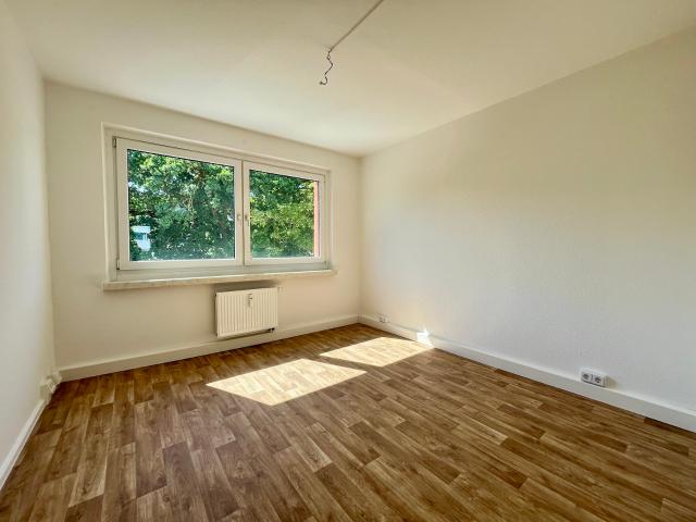 Ihr neues Zuhause am Stadtpark: Saniert, Balkon, Top Lage für Familien