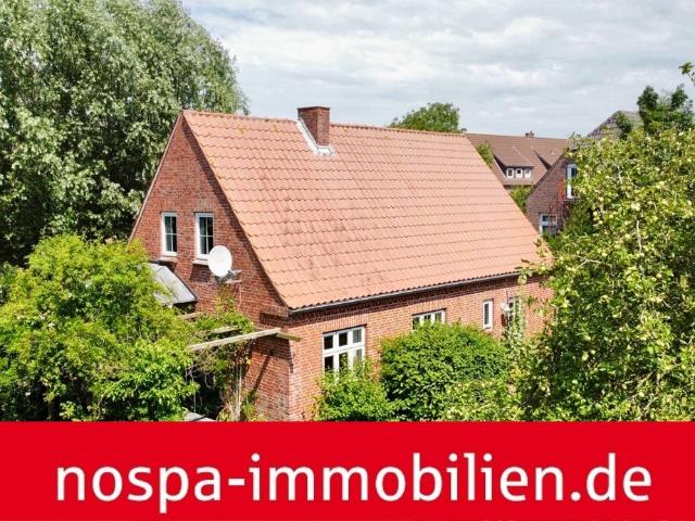 Ihr neues Zuhause auf der Halbinsel Nordstrand: Gepflegtes Einfamilienhaus mit weitläufigem Garten