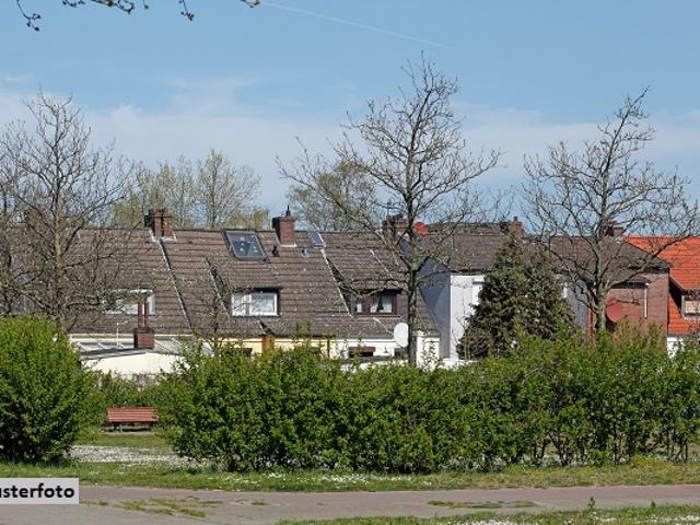 Ihr neues Zuhause: Einfamilienhaus mit 2 Garagen provisionsfrei