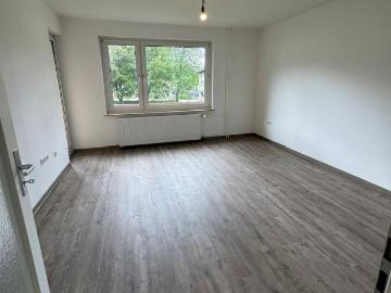 Ihr neues Zuhause: frisch renovierte 2,5 Zimmer Wohnung