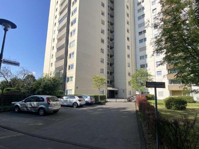 Ihr neues Zuhause: Großzügige 4 Zimmer Wohnung mit viel Potenzial