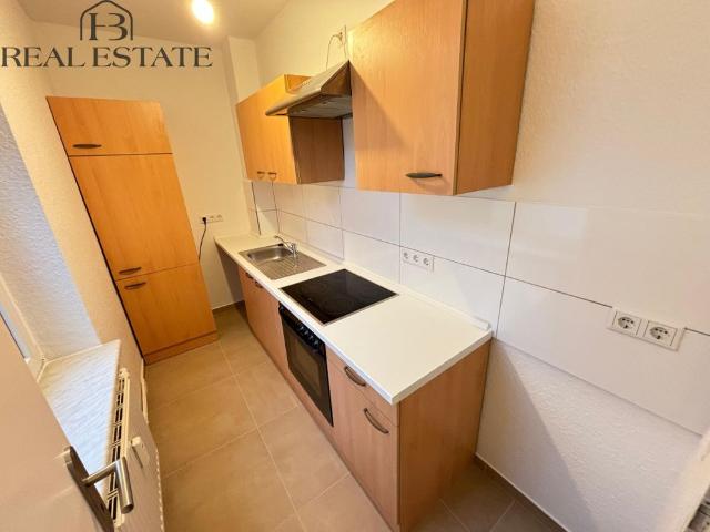 Ihr neues Zuhause: Helle 2 Raumwohnung mit Balkon und Einbauküche!