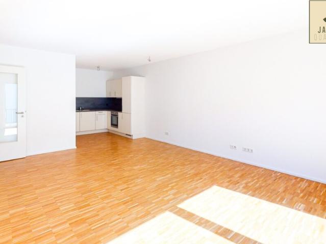 Ihr neues Zuhause: Helle 3 Zimmer Wohnung mit Balkon