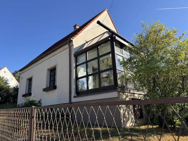 Ihr neues Zuhause im Grünen Haus mit Garten und Wintergarten