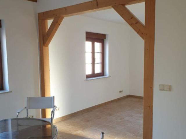 Ihr neues Zuhause im Grünen mit Einbauküche, Garten und großer Terrasse. Ideal für Paare mit Wunsch nach Freiraum
