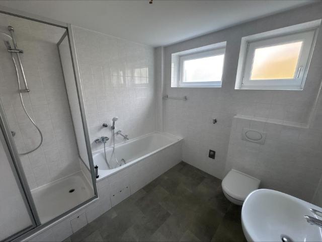 Ihr neues Zuhause in der Teichbreite – 3 Zimmer mit Balkon und Designbodenbelag