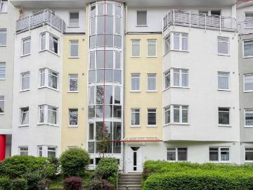 Ihr neues Zuhause in Potsdam: Charmante Maisonette mit Balkon, Garage und viel Wohnqualität