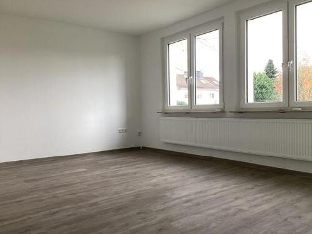 Ihr neues Zuhause: individuelle 2 Zimmer Wohnung mit Balkon