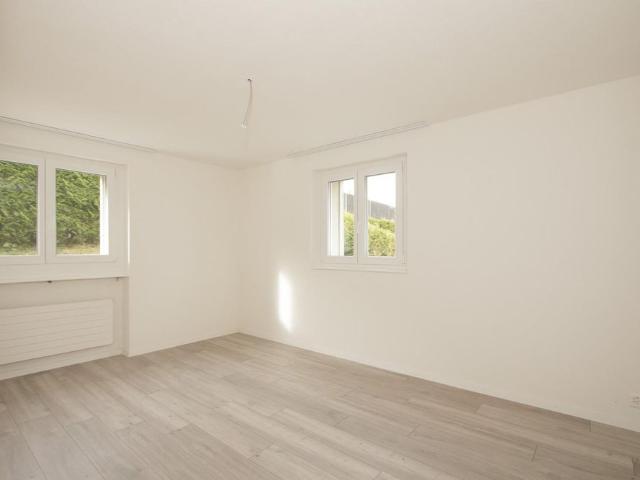 Ihr neues Zuhause mit atemberaubender Seesicht und Badeplatz