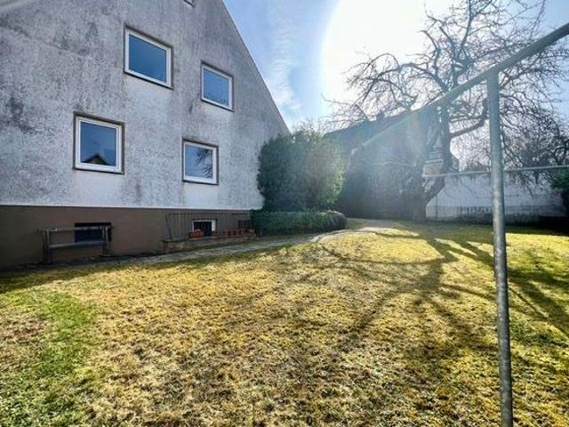 Großes Grundstück Haus mit 2 Einheiten in Abenberg
