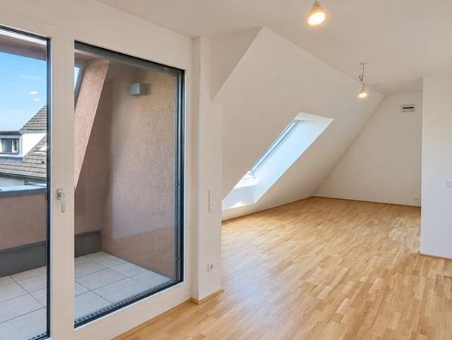 Ihr neues Zuhause – Moderne Wohnung mit Loggia