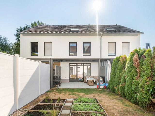Ihr neues Zuhause Modernes Reihenmittelhaus in Schwaigern zu verkaufen!
