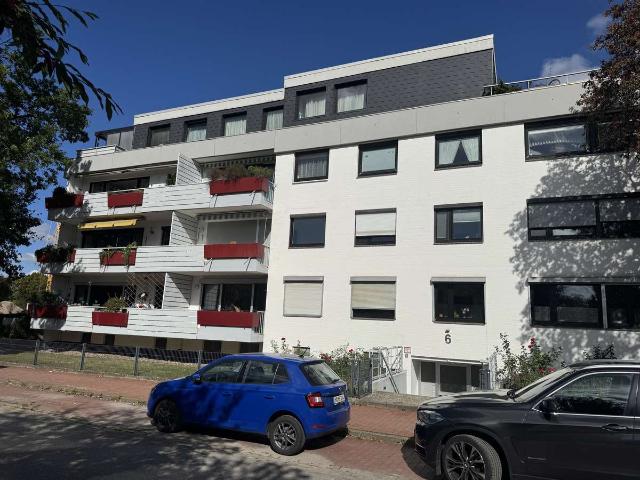 Ihr neues Zuhause: sanierte 2 Zimmer Wohnung mit Balkon in Hannover Anderten – sofort beziehbar