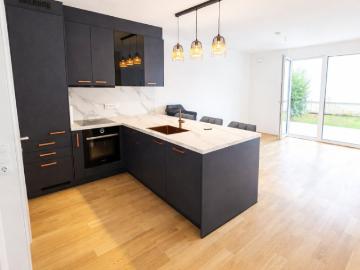 Ihr neues Zuhause: Stilvolle 3 Zimmer Gartenwohnung mit Flair