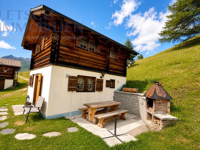 Ihr persönliches Ferienchalet in Chäserstatt – Erholung mit Weitblick