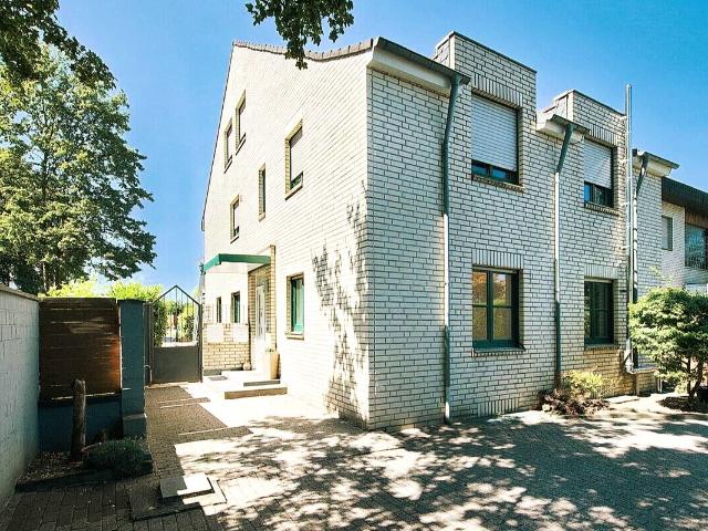 Ihr Projekt auf 2 Ebenen: Maisonette mit Garten, Haus in Haus Charakter und viel Raum für Ideen