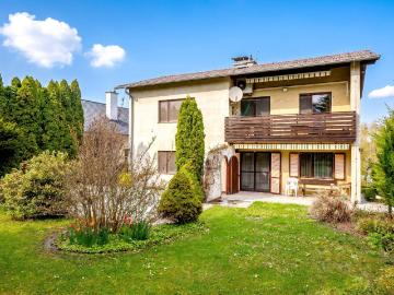 Geheimtipp: Einfamilienhaus mit großem Garten, Pool & viel Potenzial