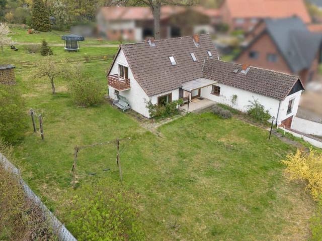 Ihr Rückzugsort im Grünen – Einfamilienhaus mit viel Platz & Ruhe