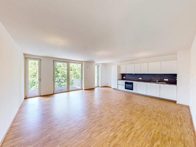 Ihr Rückzugsort in der Stadt – 4 Zimmer mit Balkon und privater Dachterrasse