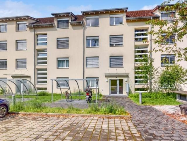 Ihr Rückzugsort mit eigenem Sitzplatz – stilvoll wohnen, ruhig leben!