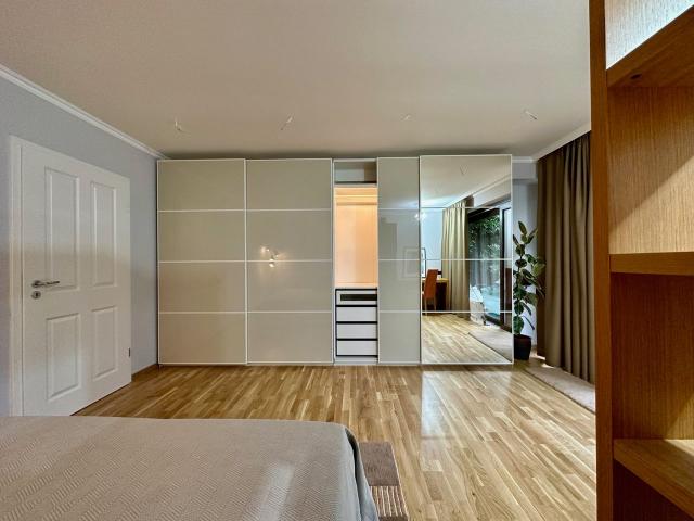 Ihr ruhiges grünes Zuhause im gehobenen Stadtteil Frankfurts, Frankfurt Amsterdam Apartments for Rent