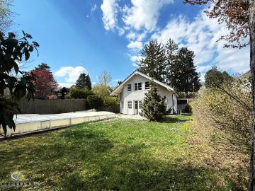 Ihr Traum wird wahr! Einfamilienhaus in Grünruhelage mit großem Garten, Terrasse, Pool, Garage, Sauna ab sofort zur Miete!