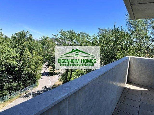 Ihr Traumdomizil: 2 Zimmer Wohnung großer Balkon Blick ins Grüne Nähe U Bahn