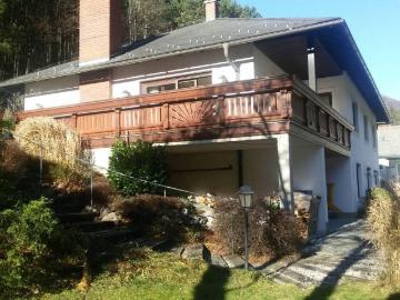 Haus zum Verkauf in 2755 - Garten, Keller