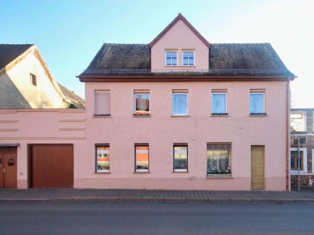 Ihr Traumhaus wartet auf Sie, entdecken Sie Komfort, Substanz und familiäres Lebensgefühl in guter