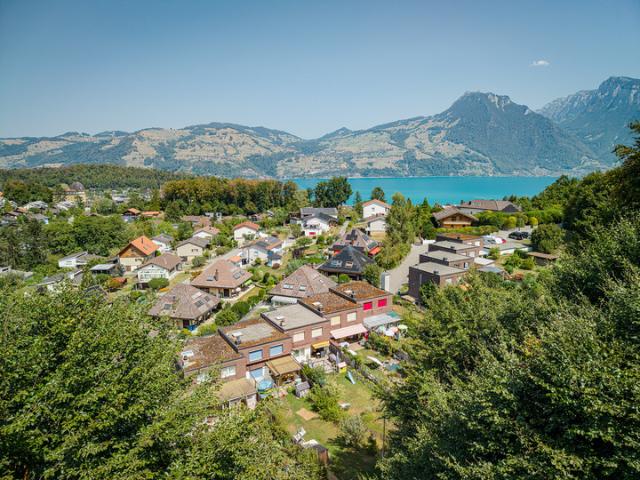 IHR ZUHAUSE ZWISCHEN SEE UND BERGEN 4.5 ZIMMER REIHENMITTELHAUS IN SPIEZ