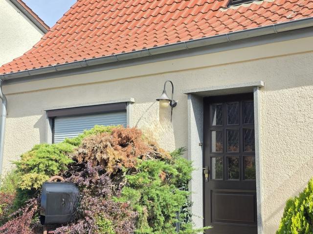Ihr Zuhause mit Herz Doppelhaushälfte in Roßlau mit Gartenidylle und Garage