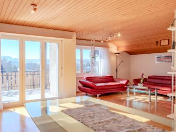 Grosszügige Dachwohnung mit Panoramablick