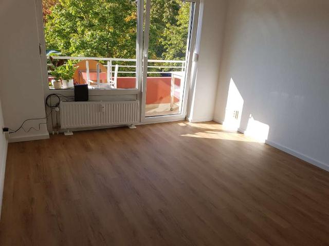 Ihre helle 2 Zimmerwohnung mit Balkon in Köln Zollstock!