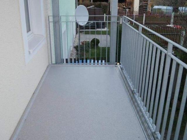 Ihre perfekte Familienwohnung mit Balkon und Blick ins GrÃ¼ne in sehr schÃ¶ner Lage!
