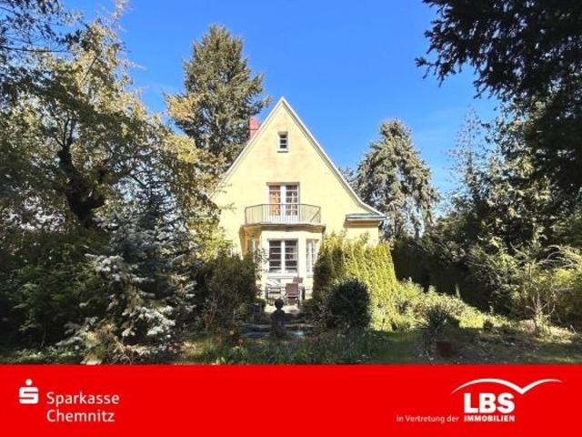 Ihre Villa im Grünen!