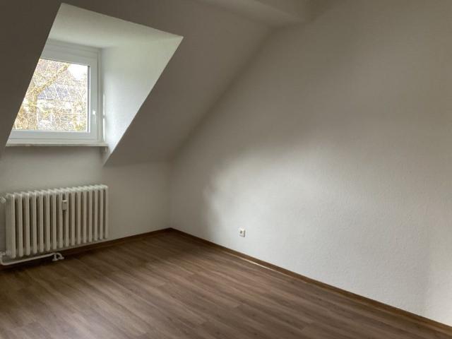 Ihre Zukunft Ihre Wohnung: ansprechende 2 Zi. DG