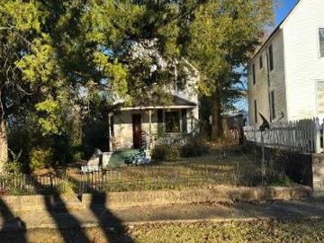 Thorsby town, Chilton County, Alabama, USA