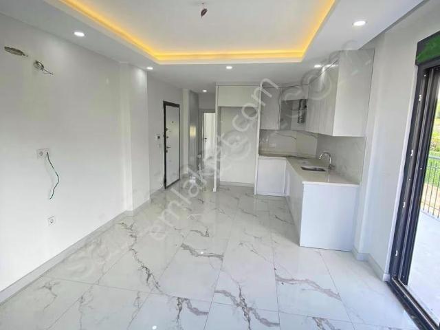 Ilıca Mahallesi'nde 1 + 1 Yüksek Giriş Daire Kiralıktır Havuzlu