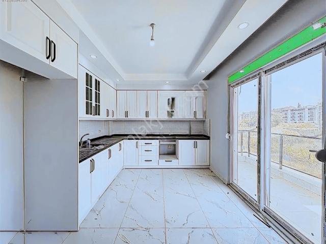 Ilıcada 240m² 4+1 Emsalsiz Büyüklükte Havuzlu Dubleks Daire