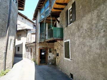 Il fascino storico cerca visionari creativi Casa monofamigliare con idilliaco cortile interno