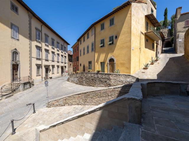 Il Palazzo Nobile 500m² Castiglion Fiorentino