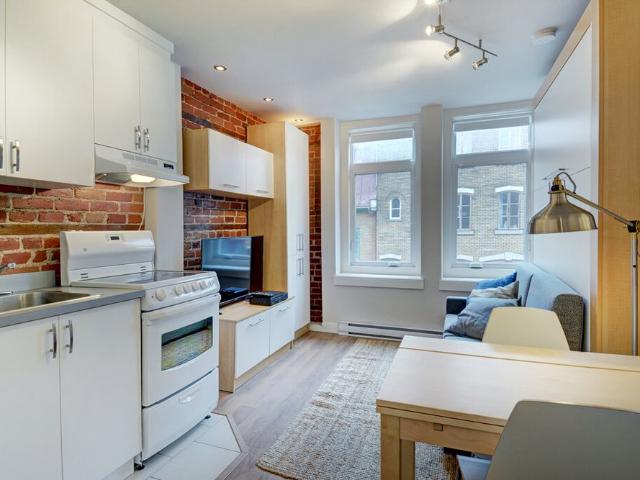 Ilo Quartier SJB Loft Studio Entièrement Meublé à Louer Saint Jean Baptiste Août 2026