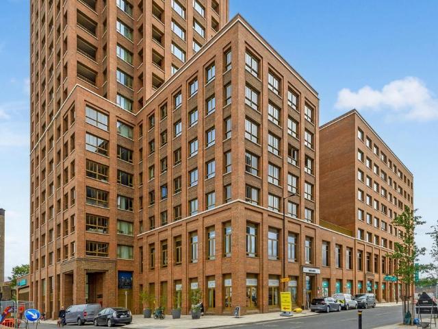 Ilderton Road London SE15 1 bed flat to rent £1,900 pcm £438 pw