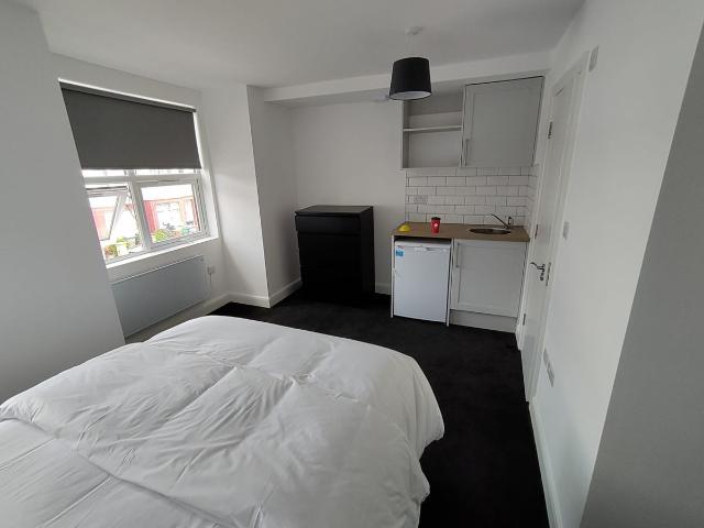Ilex Road, London NW10, Studio to rent, £1,450 pcm | PrimeLocation