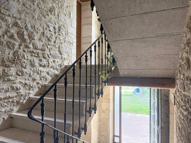 Île de la Barthelasse, mas mitoyen 1900, 150 m² sur 1 779 m². 150m² Avignon