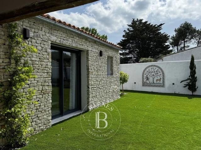 Maison à vendre avec piscine Le Bois Plage en Ré