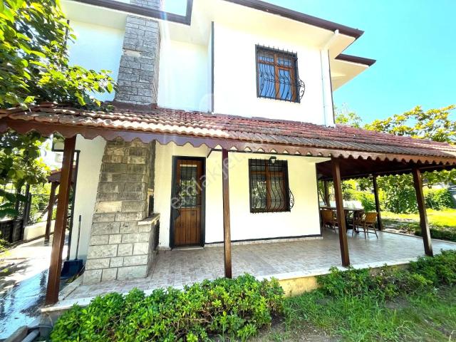 Şile Kumbaba Mahallesinde Eşyalı Kiralık 3+1 Villa
