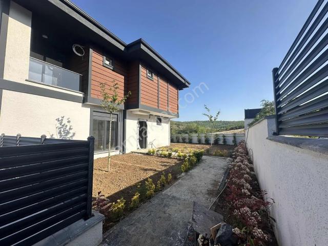 Şile Meşrutiyette Doğanın Kalbinde Satılık Triplex 3 Kat villa