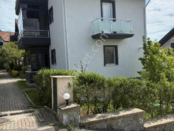 Şilede Yaz Sezonu İçin Site İçerisinde 4+1 Kiralık Eşyalı Villa